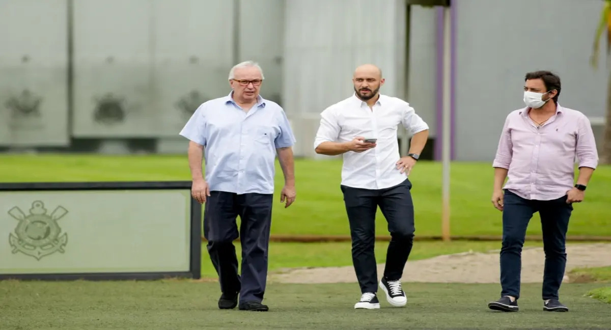 Roberto de Andrade revela provável candidato à presidência do Corinthians