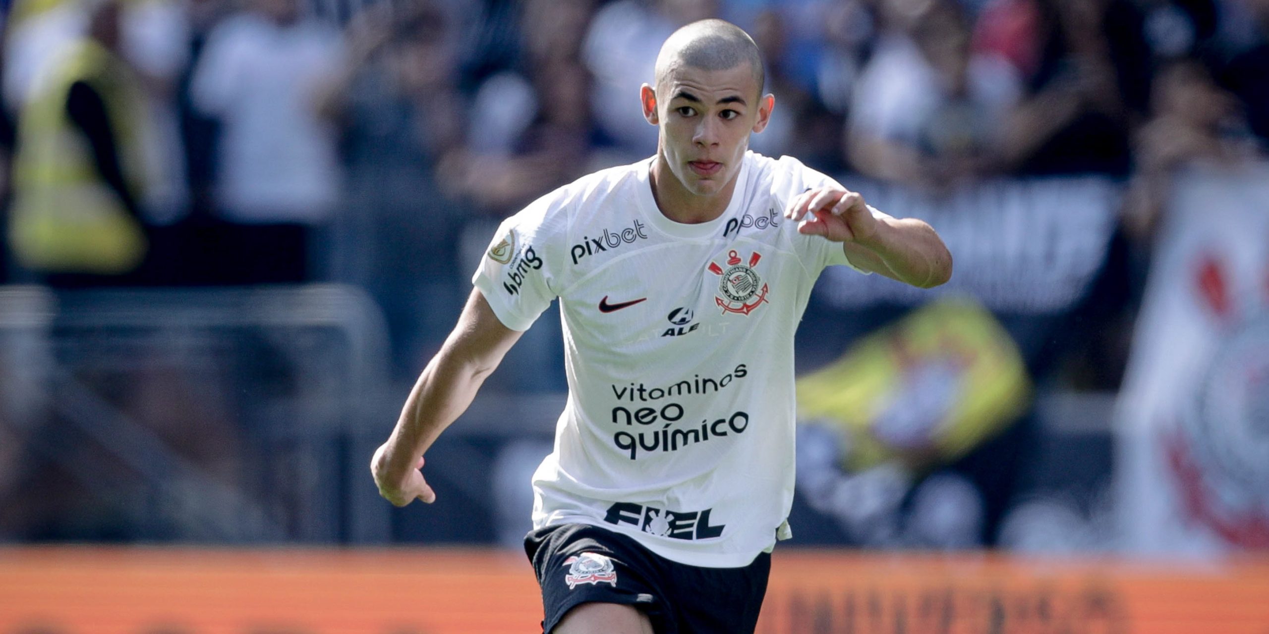 Gabriel Moscado festeja classificação do Corinthians para a semifinal da Copa do Brasil