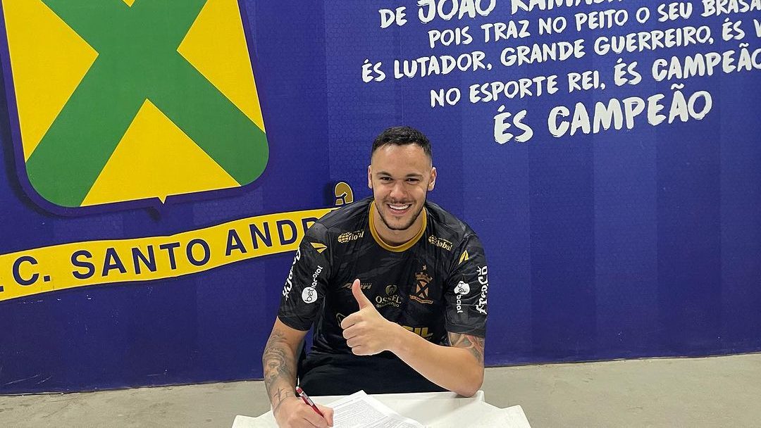 Goleiro formado no Terrão acerta com novo clube após deixar o Corinthians