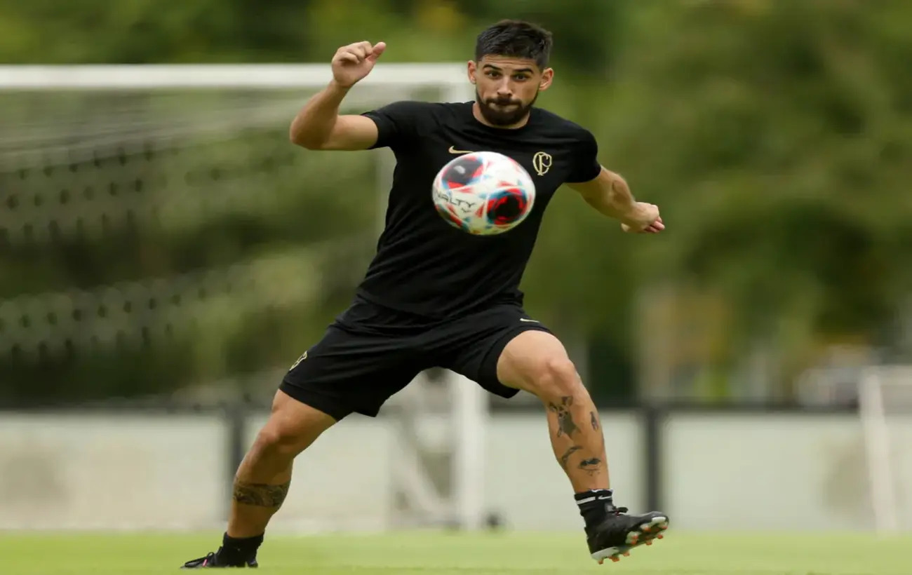 Representantes de Bruno Méndez se irritam com Corinthians e defensor pode sair de graça