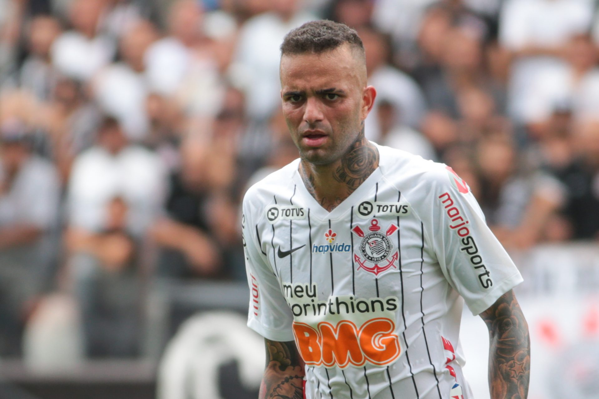 Torcida do Corinthians não acredita após ‘vazar’ novo salário de Luan no Grêmio: “Vai morar debaixo da ponte”