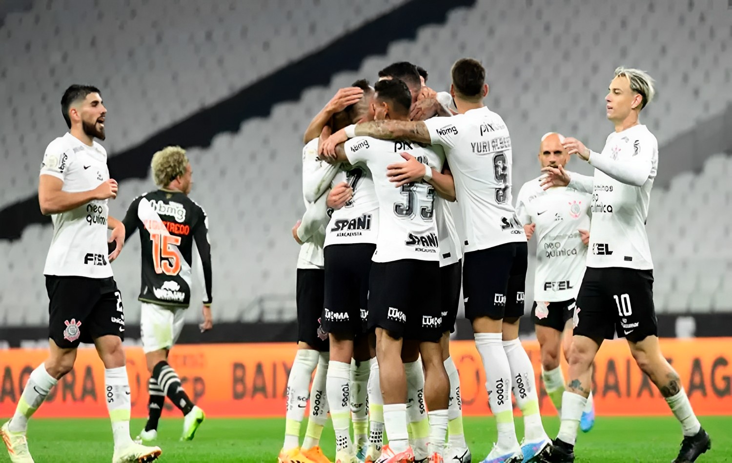 Corinthians vence o Vasco sem muitas dificuldades e chega a 7 jogos de invencibilidade