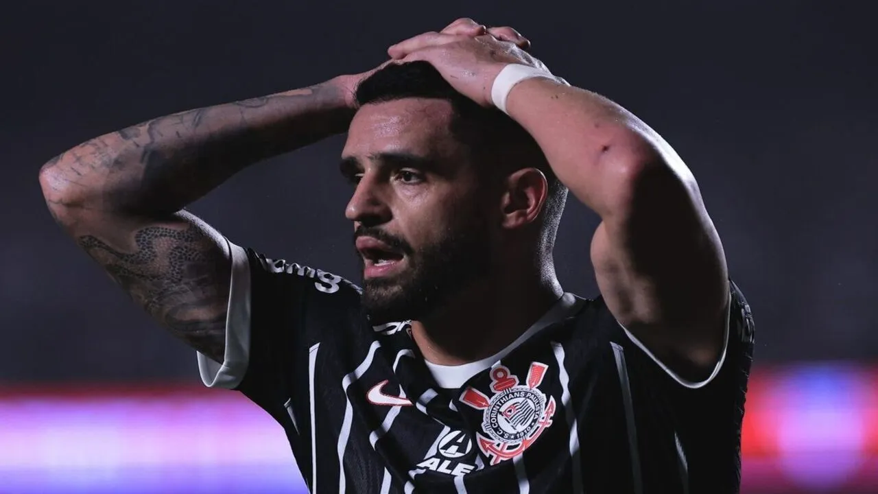 Câmera FLAGRA Renato Augusto dando bronca em Luxemburgo durante derrota do Corinthians